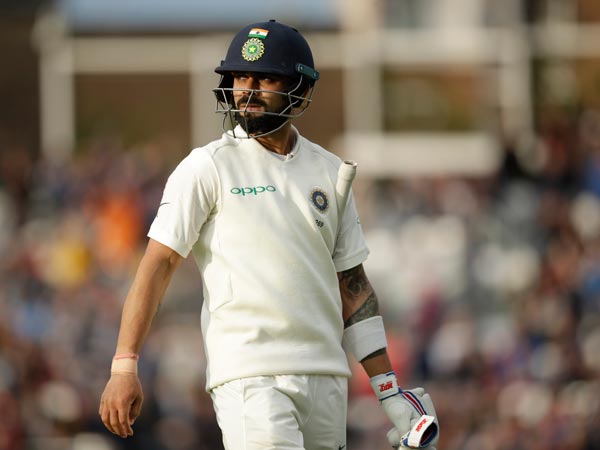 రెండో స్లిప్‌లో రూట్‌కు క్యాచ్ ఇచ్చిన విరాట్ కోహ్లీ