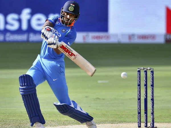 ధావన్‌కు 'మ్యాన్ ఆఫ్ ద మ్యాచ్' 