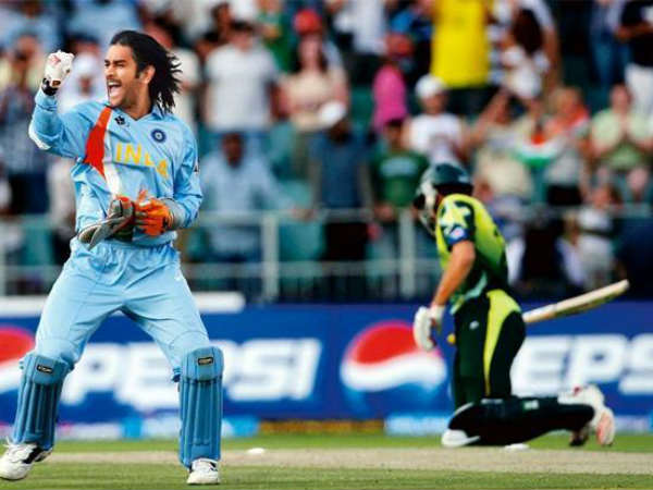 పాక్‌.. బొక్క బోర్లా-గెలిచిన టీమిండియా: