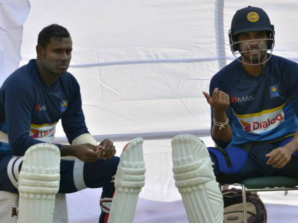 కెప్టెన్సీ నుంచి ఉన‍్నపళంగా తప్పించారు