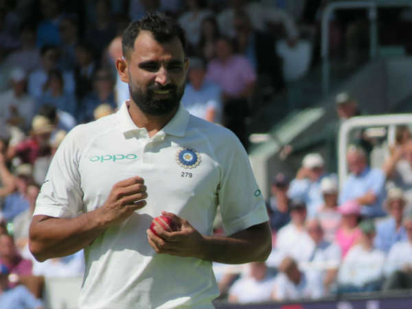 విదేశీ గడ్డలపై బౌలింగ్ ఎలా చేయాలా :