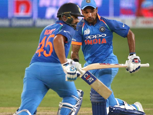 అలవోకగా ఎదుర్కొంటూ సెంచరీలు