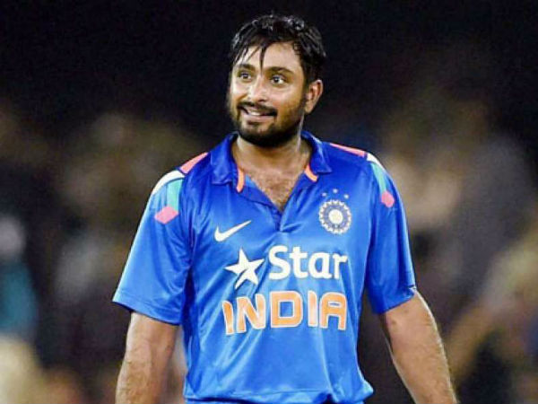 నం. 4 రాయుడు మాత్రమే సరిపోగలడని 