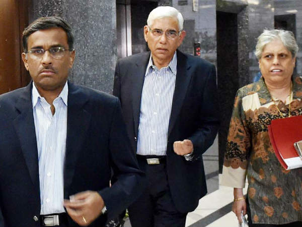 తక్షణమే నిర్ణయం తీసుకోలేం తక్షణమే నిర్ణయం తీసుకోలేం