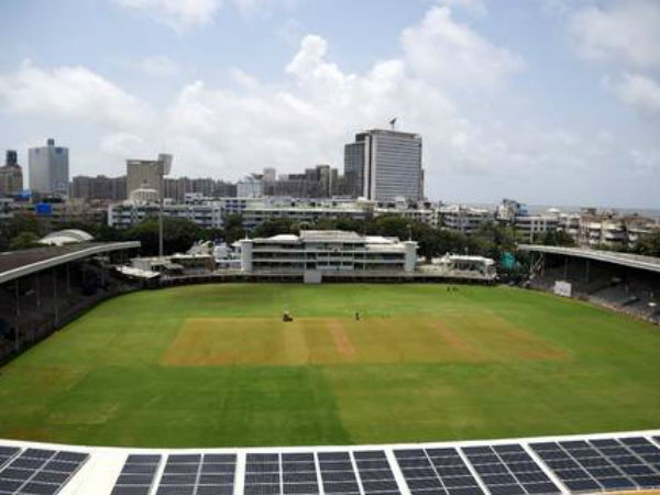 స్టే ఇవ్వలేమని సుప్రీం కోర్టుకు వెళ్లమని