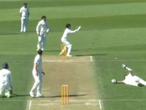 పరుగు కోసం రిప్పన్.. నాథన్ స్మిత్‌ని 