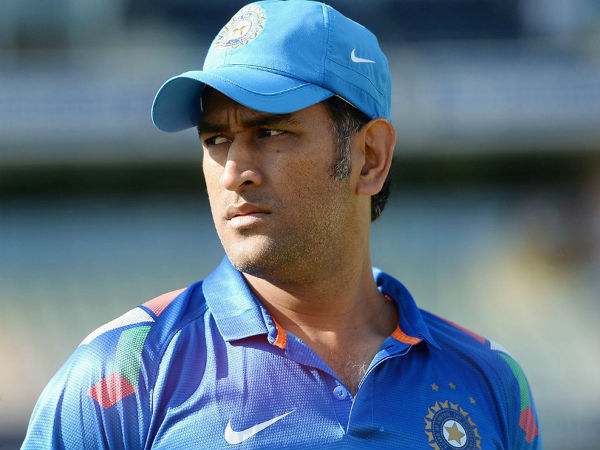 127 స్ట్రైక్‌రేట్‌తో 1487 పరుగులు చేసిన ధోని