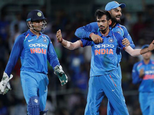 ఎన్నోసార్లు ధోని సలహాతో వికెట్లు తీశాను