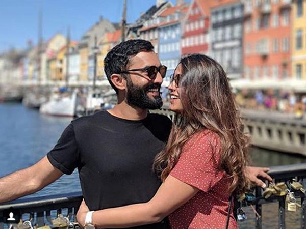 దినేష్ కార్తీక్..సతీమణితో న్యూయార్క్‌ నగరాన్ని