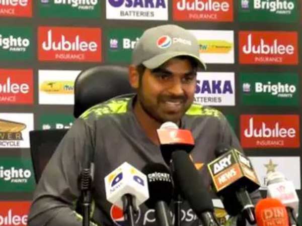 రెండు మూడు సార్లు వారు స్లెడ్జింగ్‌కి ప్రయత్నించారు