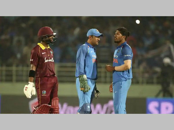 సెంచరీ బాదిన ఏకైక బ్యాట్స్‌‌మెన్ షాయ్ హోప్‌ 