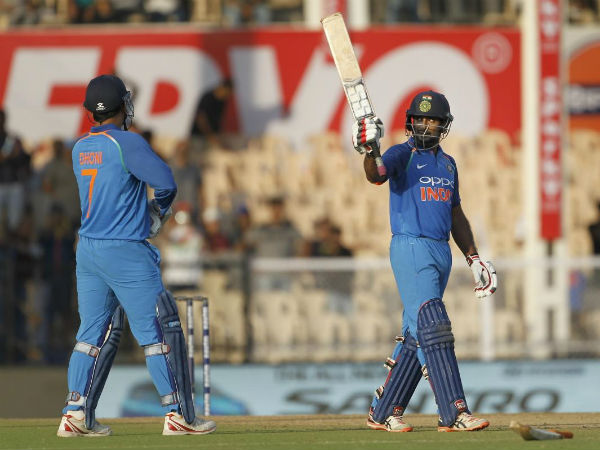 మూడో సెంచరీ సాధించిన అంబటి రాయుడు