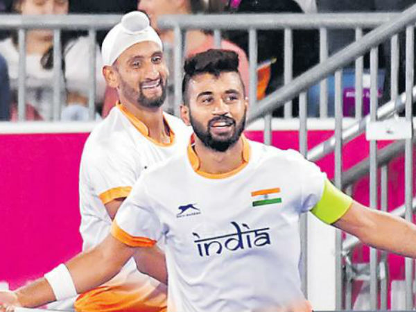  24వ నిమిషంలో కెప్టెన్‌ మన్‌ప్రీత్‌ ఫీల్డ్‌ గోల్‌