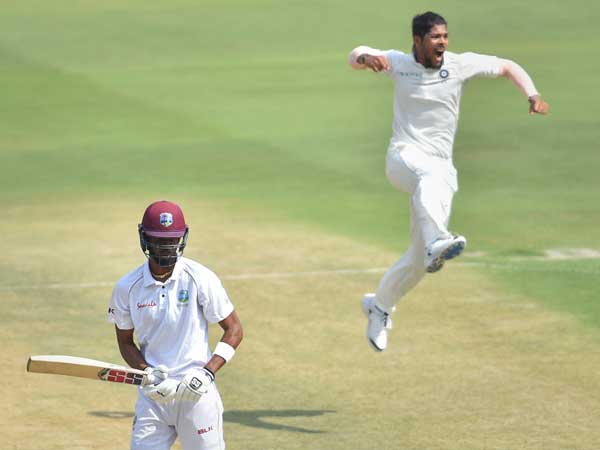 విండిస్‌కు షాకిచ్చిన ఉమేశ్ యాదవ్