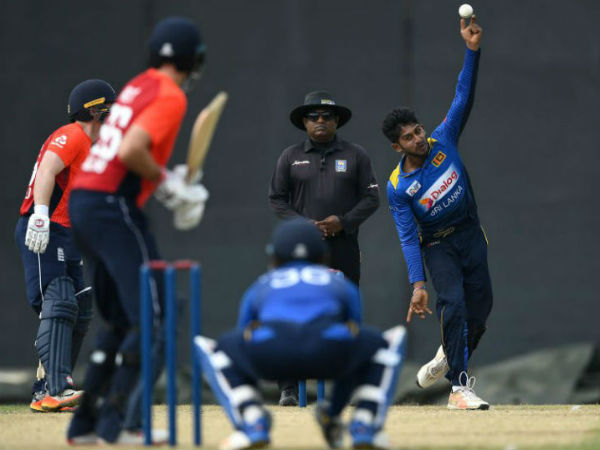 మూడు ఓవర్లు వేసిన 27 పరుగులు