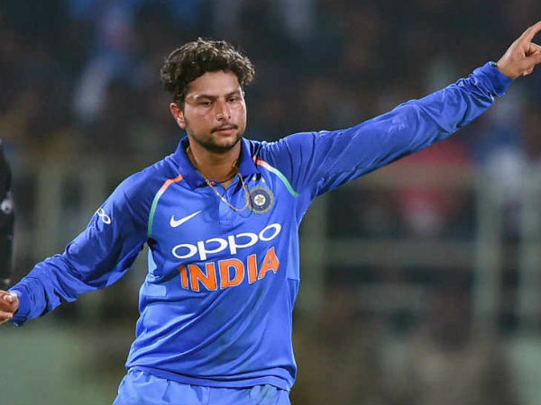 10 ఓవర్లు బౌలింగ్ చేసి 67 పరుగులిచ్చి 