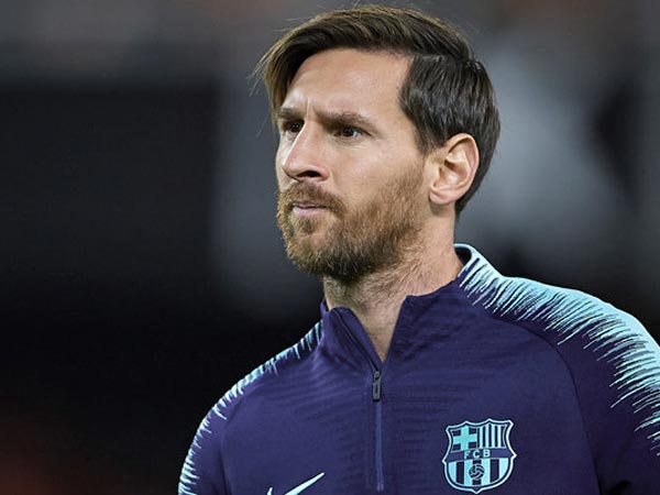 ఐదుసార్లు ఫిఫా వరల్డ్ ప్లేయర్ ఆఫ్ ద ఇయర్ అవార్డు 