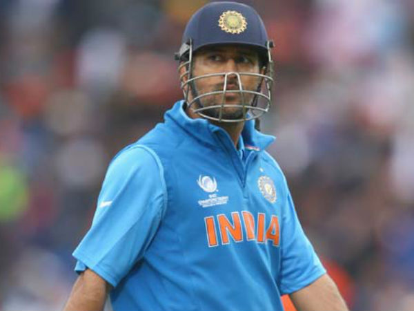 2014లో టెస్టులకి రిటైర్మెంట్ 