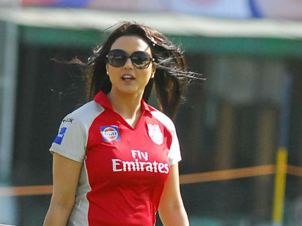 పదేళ్ల పాటు స్టూడియోల్లో, సినిమాల్లో నటించా