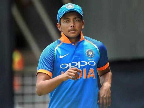  పృథ్వీ 34 బంతుల్లోనే హాఫ్ సెంచరీ 