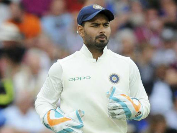 భువనేశ్వర్ కుమార్ స్థానంలో మహమ్మద్ షమీ