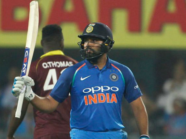 195 సిక్సర్లతో రెండో స్థానంలో సచిన్ 