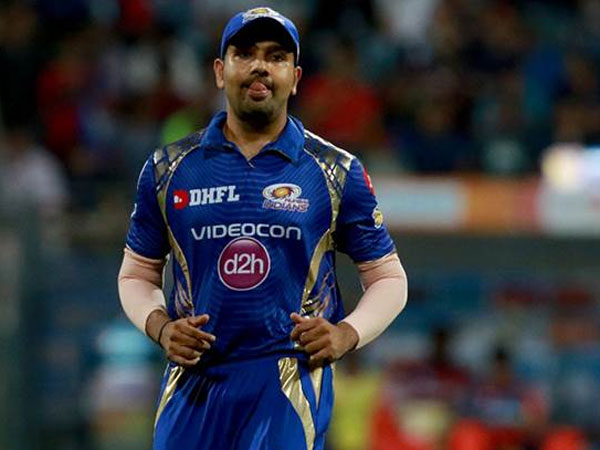  కోహ్లీకి బదులు ఆడిన రోహిత్ శర్మ :