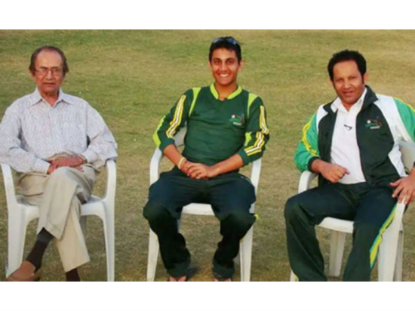 పాక్ తరఫున 55 టెస్టులు ఆడిన హనీఫ్