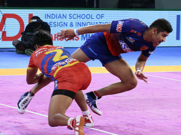 చివర్లో పుంజుకున్న ఢిల్లీ జట్టు..