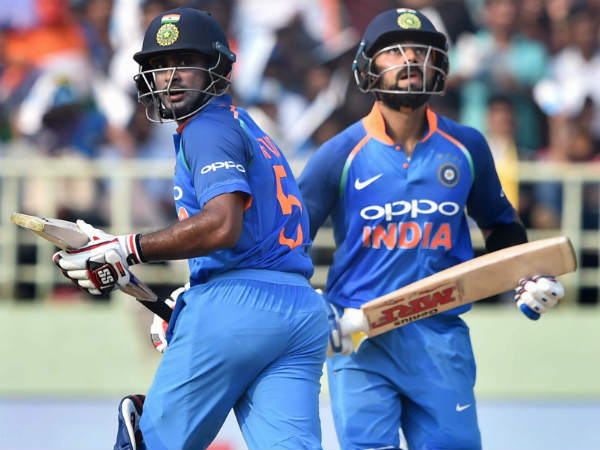 రాయుడు ఔటయ్యాక.. ఆటంతా కోహ్లిదే