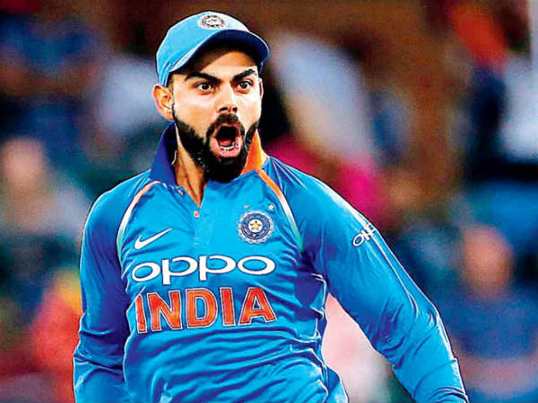 పది వేల పరుగులు చేసిన నాలుగో భారత బ్యాట్స్‌మన్‌గా