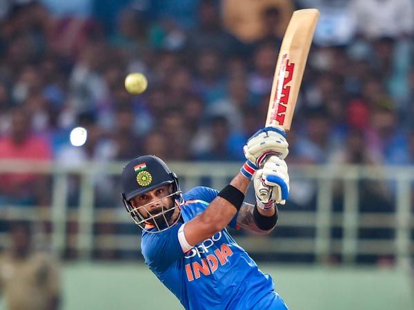 అత్యంత వేగంగా 4000 పరుగుల మైలురాయిని అత్యంత వేగంగా 4000 పరుగుల మైలురాయిని