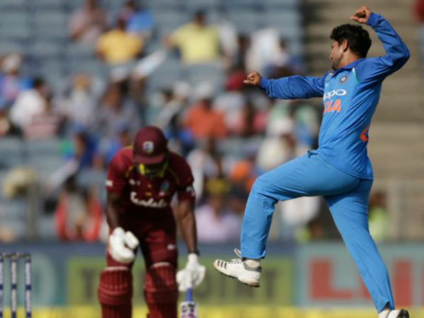 వరుస రనౌట్లు కారణంగా.. 