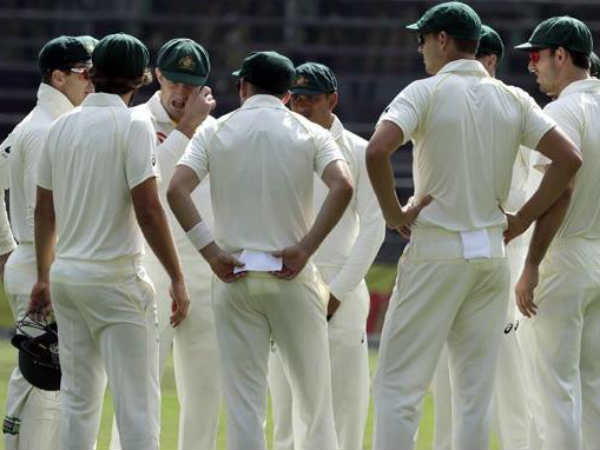 అడిలైడ్ టెస్టు జట్టుని ఎంపిక చేసిన వార్న్