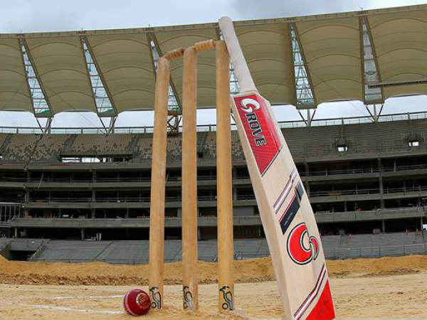  36 బంతుల్లో కేవలం బౌండరీల ద్వారానే 172 పరుగులు