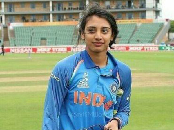  ఆరో ఓవర్‌లో స్మృతి మందానను పెవిలియన్‌కు 