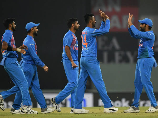  టీ20ల్లో ధావన్ అత్యధిక స్కోరు 92 