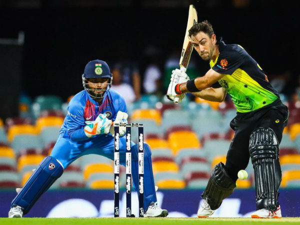 16.1 ఓవర్ల వద్ద వరుణుడు అడ్డంకి 16.1 ఓవర్ల వద్ద వరుణుడు అడ్డంకి