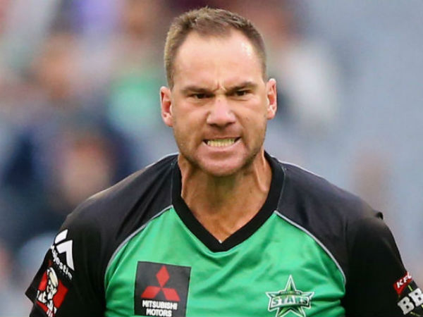 నెల రోజుల నుంచి తీవ్రతరం కావడంతో..