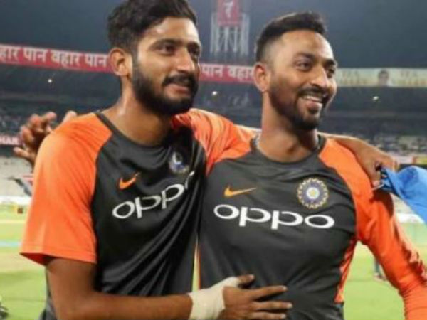 అరంగ్రేటంలో అదరగొట్టిన కృనాల్, ఖలీల్: