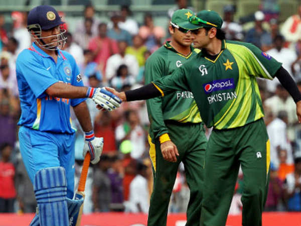 46 బంతుల్లోనే 72 పరుగులు చేసిన ధోని