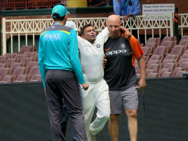 వైద్య పరీక్షలు నిమిత్తం ఆస్పత్రికి.. 