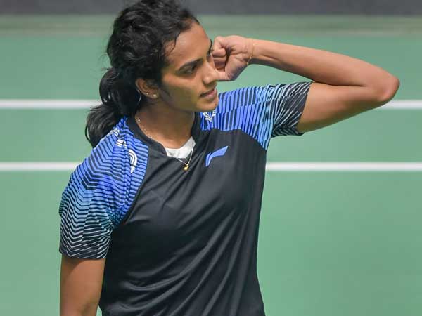 విరామానికి 11-8తో ఆధిక్యం చాటి