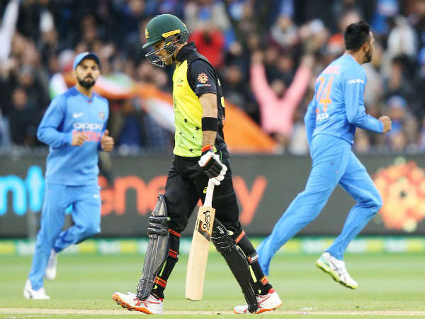 ‘మ్యాన్‌ ఆఫ్‌ ద మ్యాచ్‌'గా ఎంపికైన కృనాల్‌ 