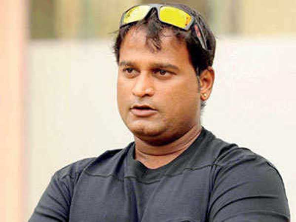 రమేశ్‌ పవార్‌ పూర్తిగా ఆలోచనా విధానాన్ని