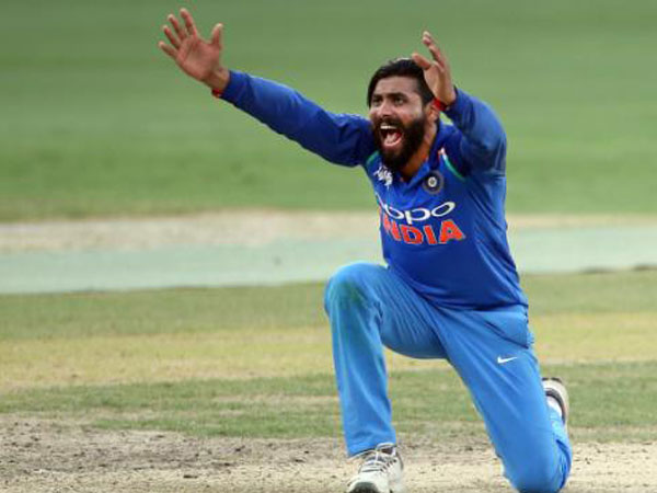 నాలుగు వికెట్లు తీసిన రవీంద్ర జడేజా