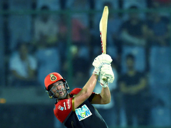 ట్రేడింగ్ ద్వారా వచ్చిన ఆటగాళ్లు: మార్కస్ స్టోయినిస్