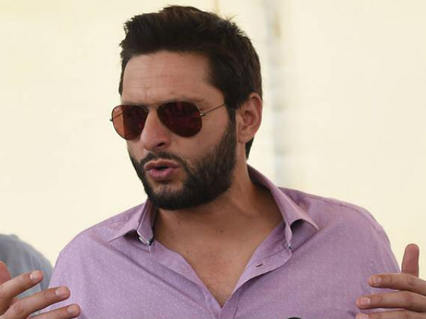  సురక్షితంగా ఉంచడం ప్రభుత్వాలకు చేతకాకనే