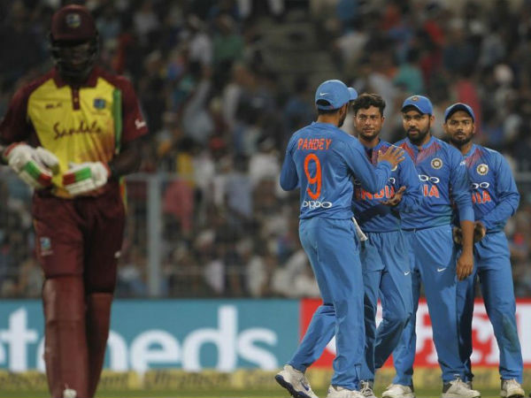 కరీబియన్ల పరువును కాపాడుకోవాలని: