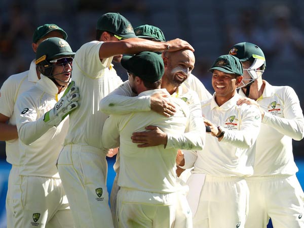 రెండో టెస్టులో ఓటమి దిశగా భారత్!